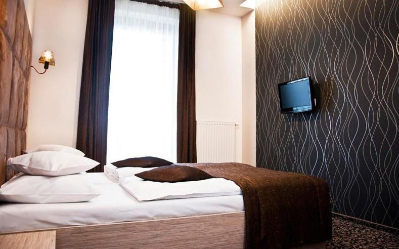 Hotel Vis A Vis Oleśnica Rum bild